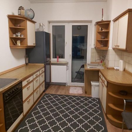 1 Zimmerwohnung Mit Kueche, Balkon Und Badezimmer In Duesseldorf Apartmen Düsseldorf Exterior foto