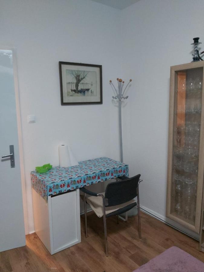 1 Zimmerwohnung Mit Kueche, Balkon Und Badezimmer In Duesseldorf Apartmen Düsseldorf Exterior foto