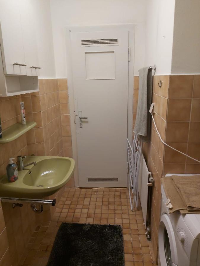 1 Zimmerwohnung Mit Kueche, Balkon Und Badezimmer In Duesseldorf Apartmen Düsseldorf Exterior foto